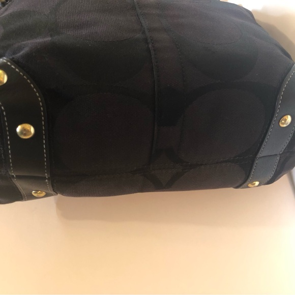 COACH CARLY SIGNATURE SHOULDER BAG - Picture 2 of 16